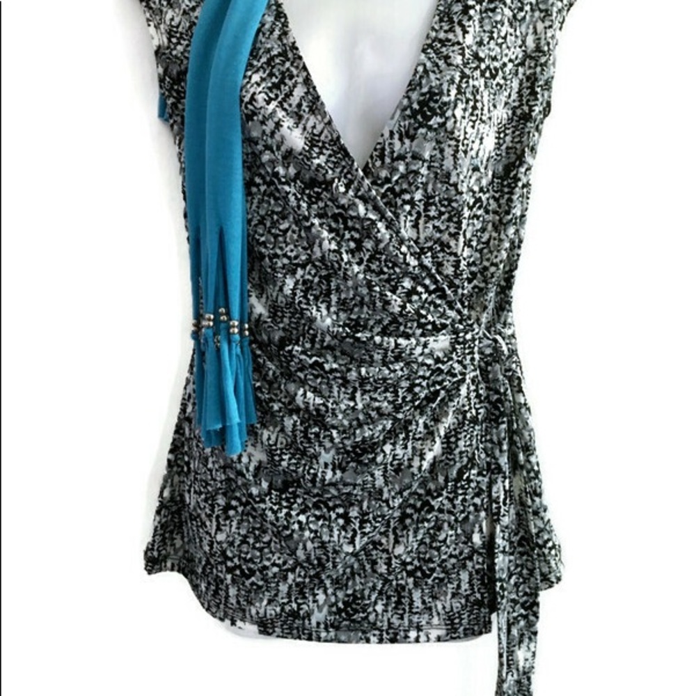 George | Wrap Top - Picture 3 of 7